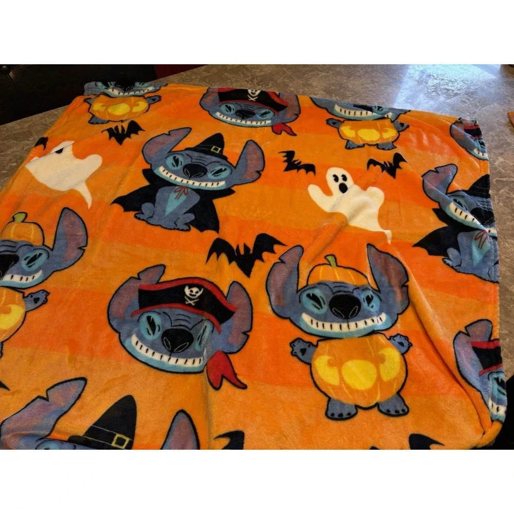 Disney Lilo & Stitch Halloween Small Plush Blanket Trick Treat Orange 40